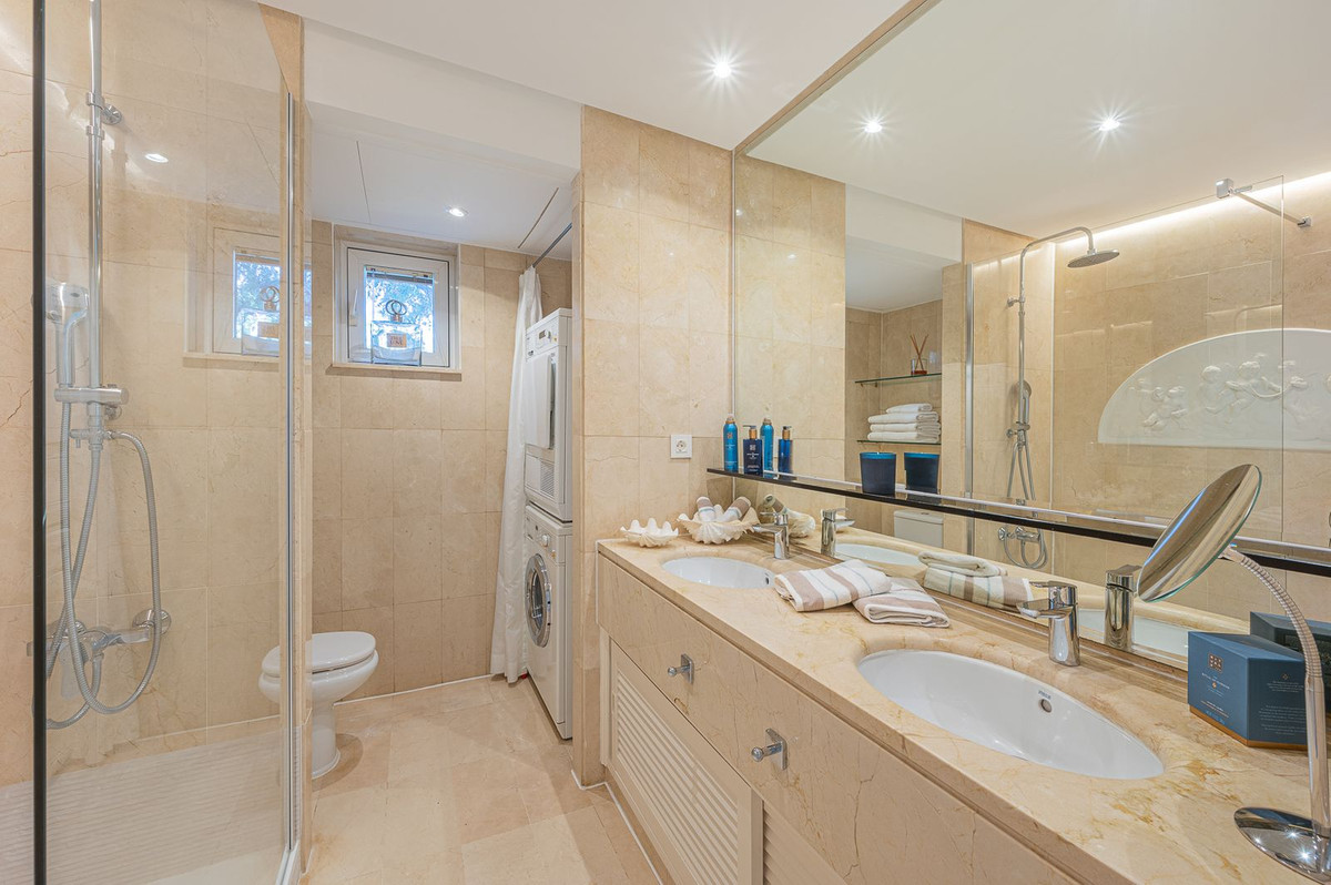 1 Bedroom Apartment for Sale in Marbella — view 10