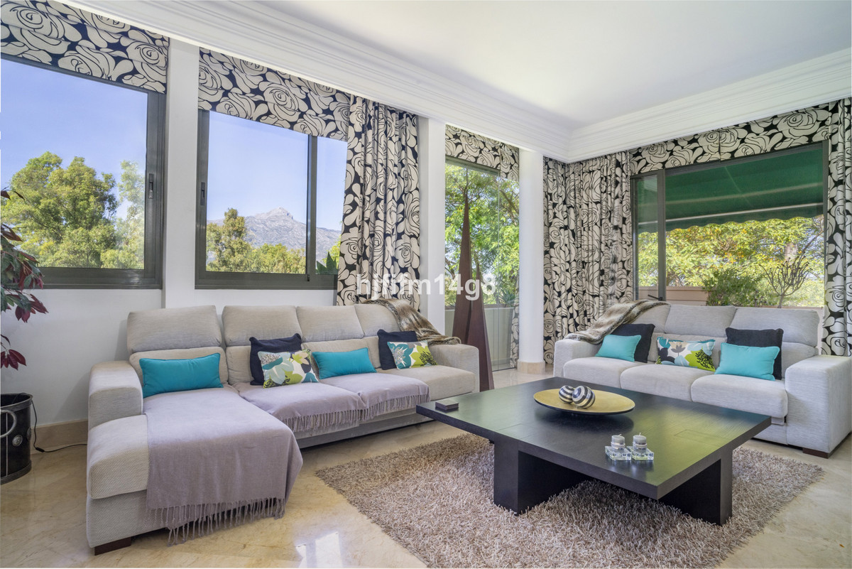 2 Bedroom Apartment for Sale in Nueva Andalucía — 6