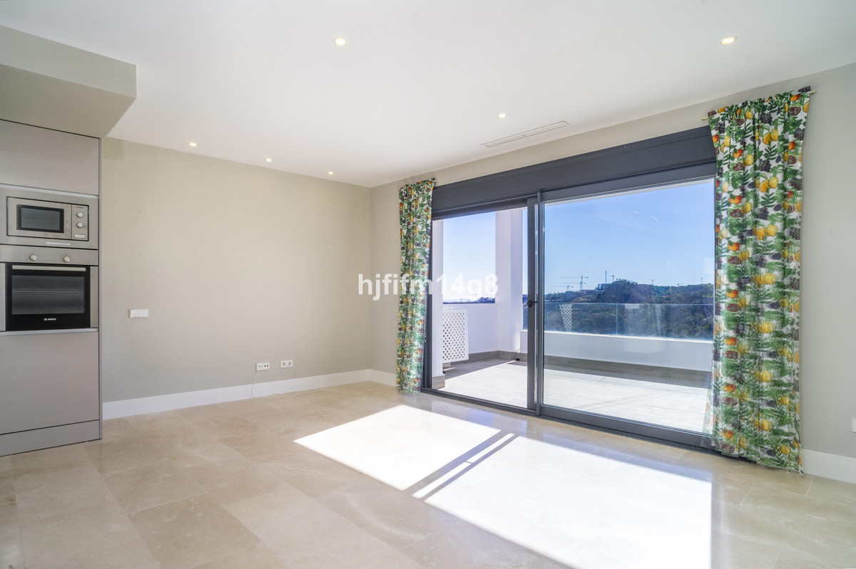 2 Bedroom Apartment for Sale in Estepona — 5