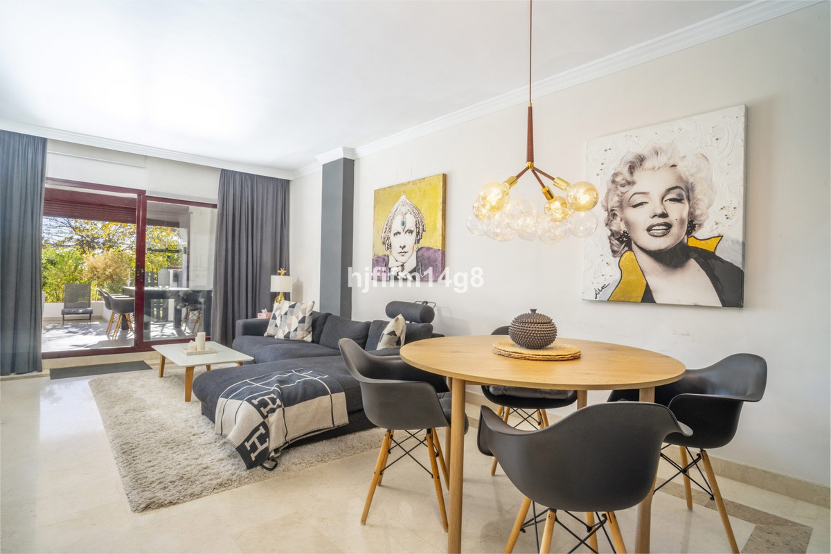 2 Bedroom Apartment for Sale in San Pedro de Alcántara