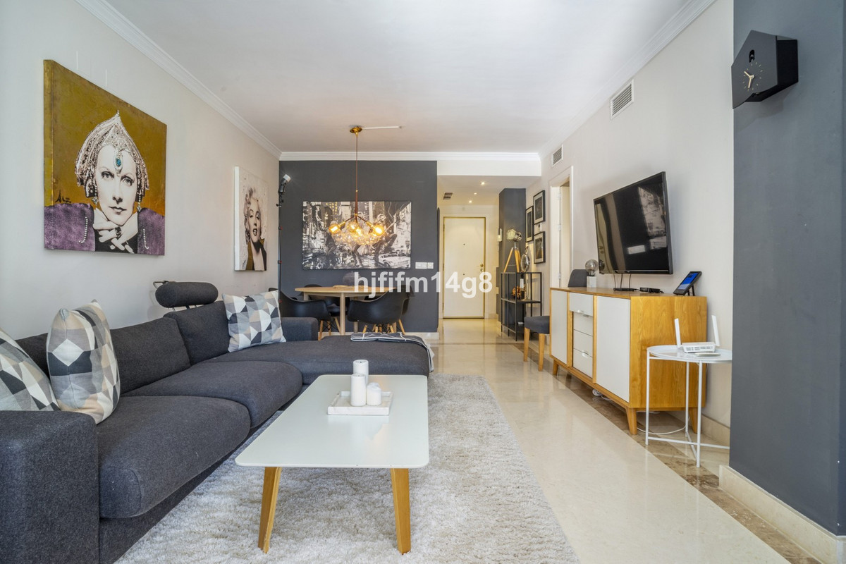 2 Bedroom Apartment for Sale in San Pedro de Alcántara — 7