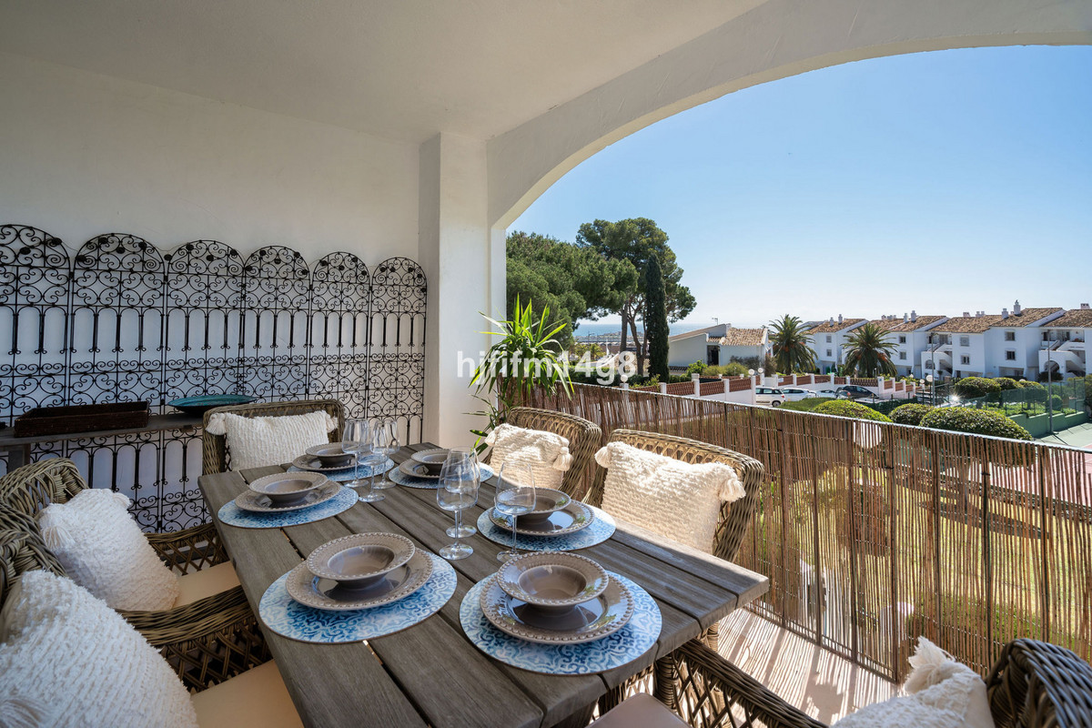 2 Bedroom Apartment for Sale in Nueva Andalucía