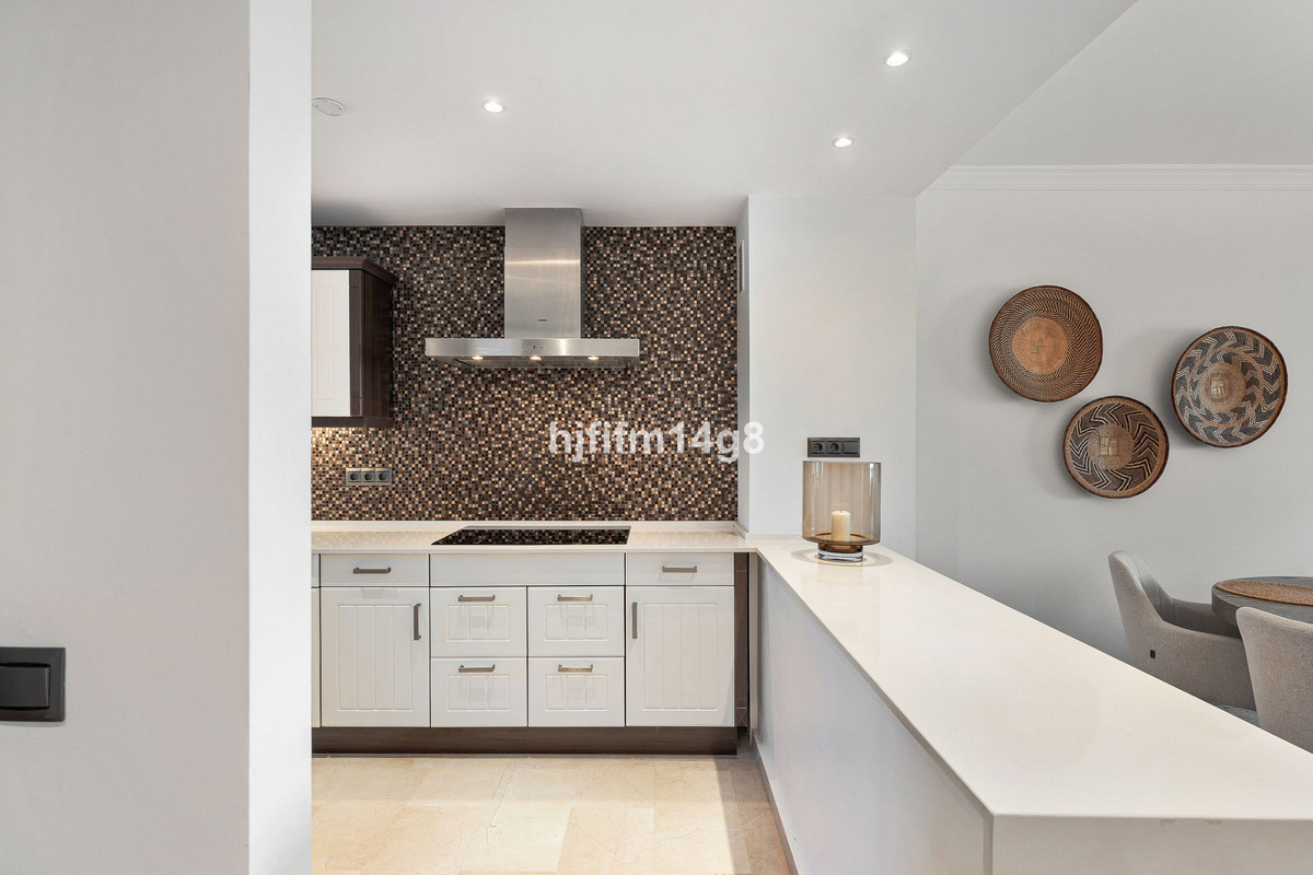 2 Bedroom Apartment for Sale in Nueva Andalucía — 9