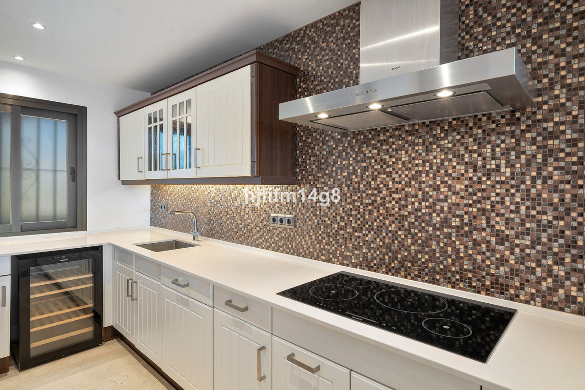 2 Bedroom Apartment for Sale in Nueva Andalucía — view 10