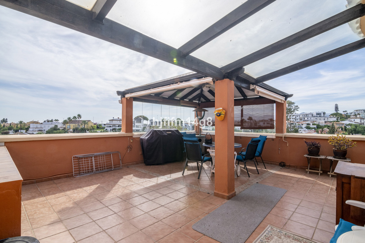 3 Bedroom Apartment for Sale in Nueva Andalucía — 3