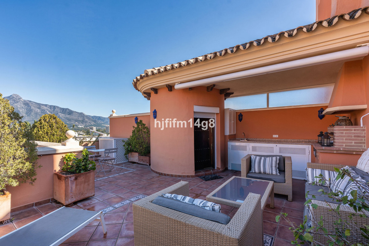 3 Bedroom Apartment for Sale in Nueva Andalucía