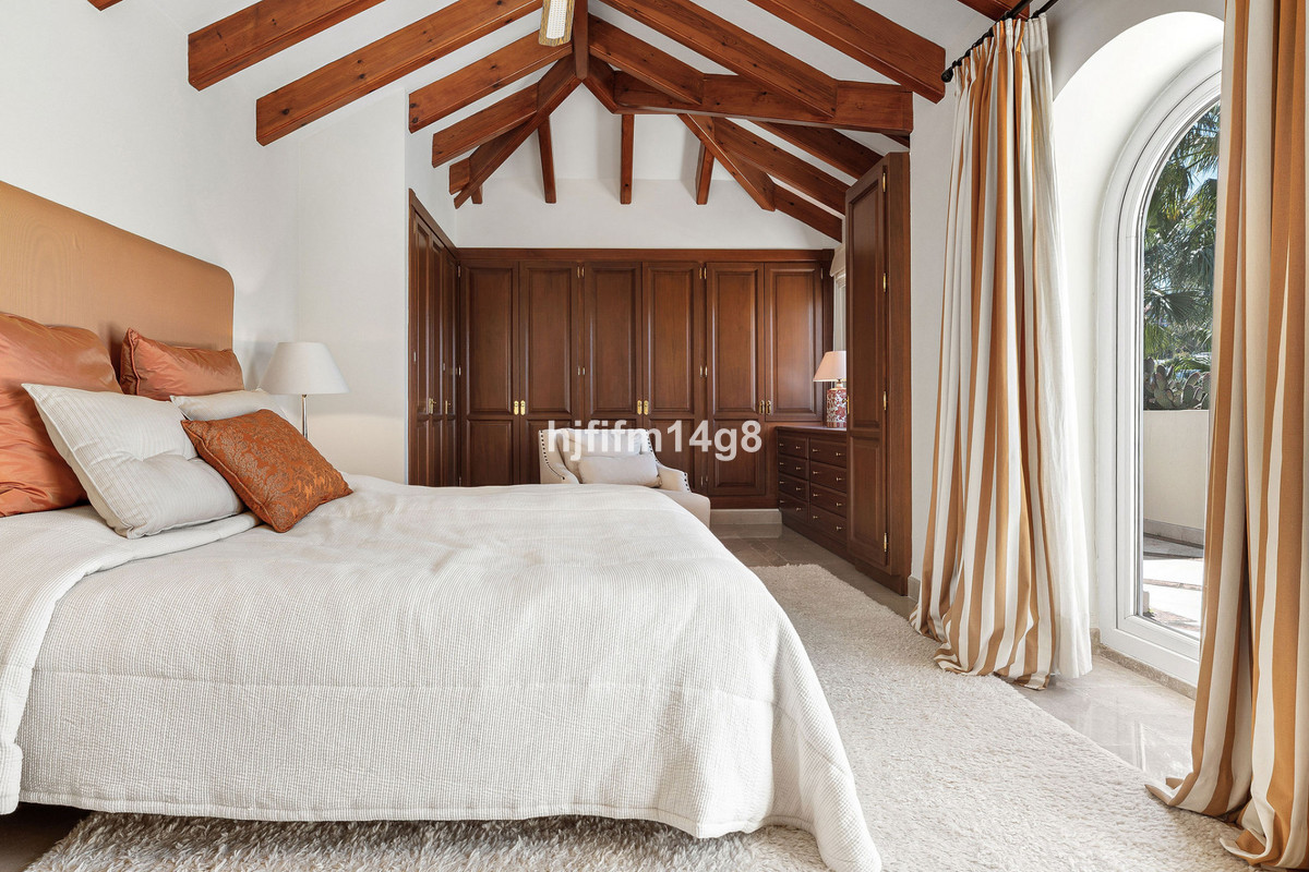 3 Bedroom Apartment for Sale in Nueva Andalucía — 9