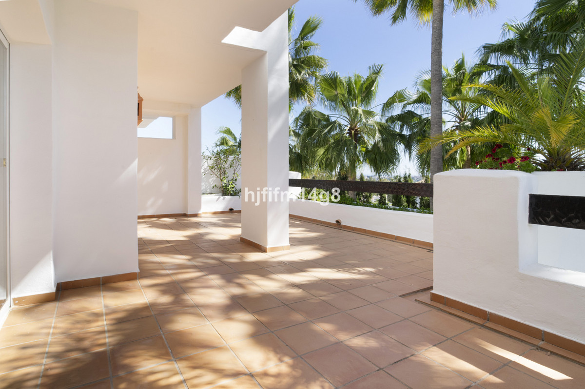 3 Bedroom Apartment for Sale in Nueva Andalucía
