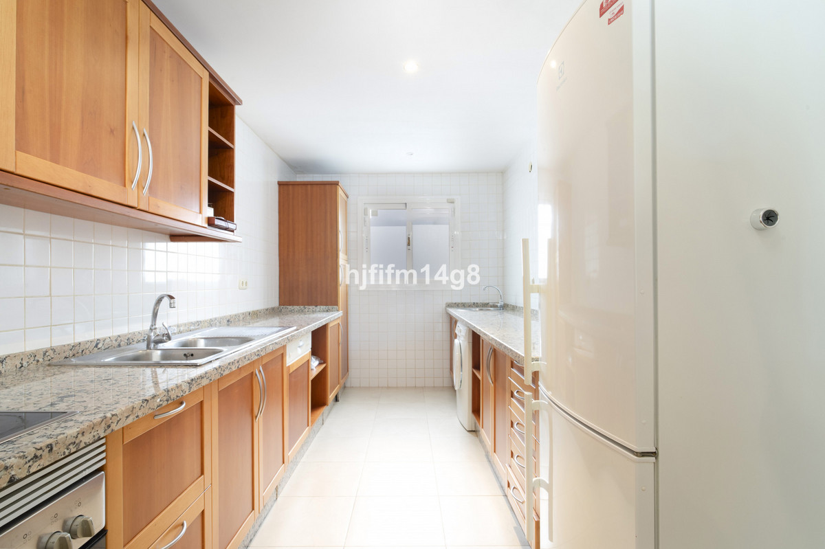 3 Bedroom Apartment for Sale in Nueva Andalucía — 8