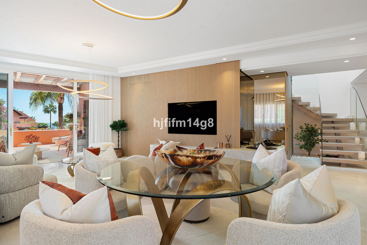 3 Bedroom Apartment for Sale in Estepona — 5