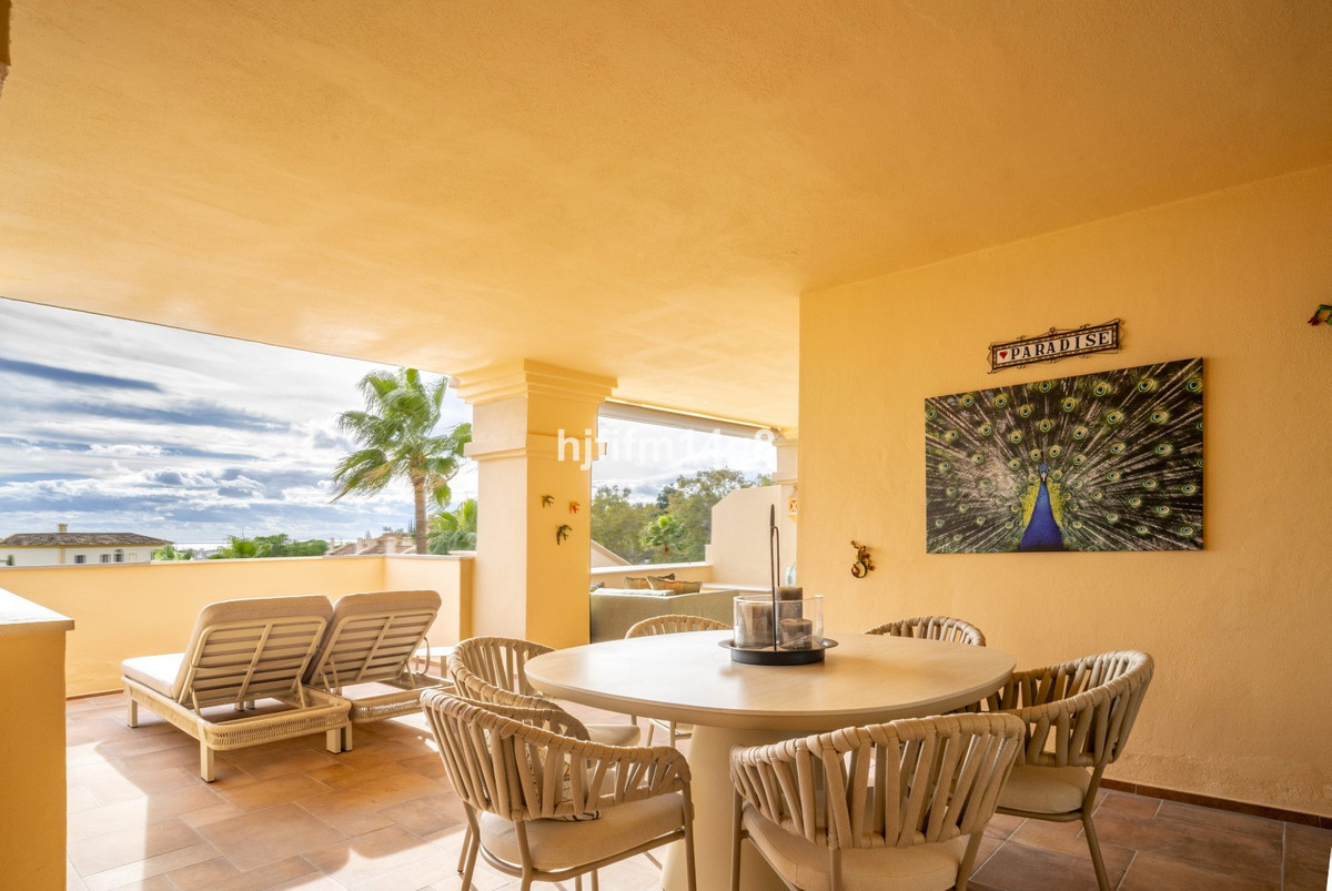4 Bedroom Apartment for Sale in Nueva Andalucía — 3