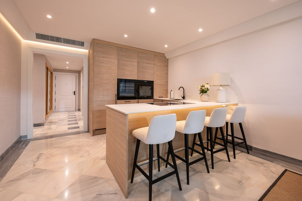 2 Bedroom Apartment for Sale in Marbella — 2