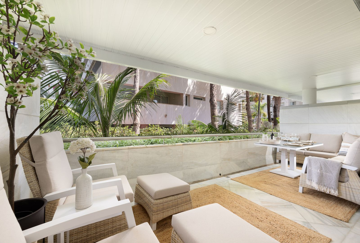 2 Bedroom Apartment for Sale in Marbella — 7