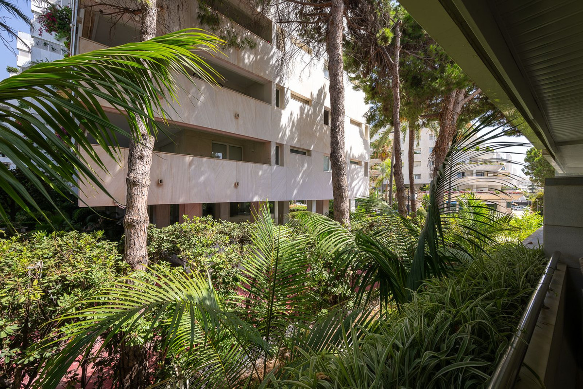 2 Bedroom Apartment for Sale in Marbella — view 10