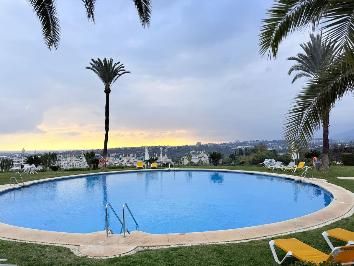 1 Bedroom Apartment for Sale in The Golden Mile — 2