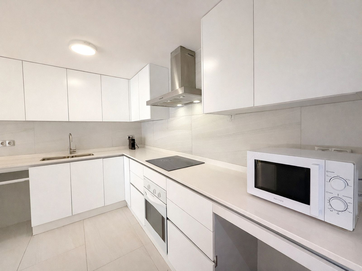 1 Bedroom Apartment for Sale in The Golden Mile — 6