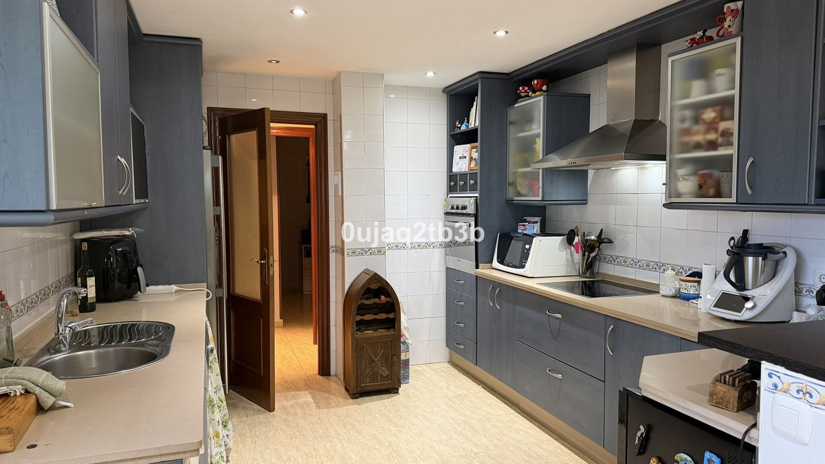 3 Bedroom Apartment for Sale in San Pedro de Alcántara — view 10