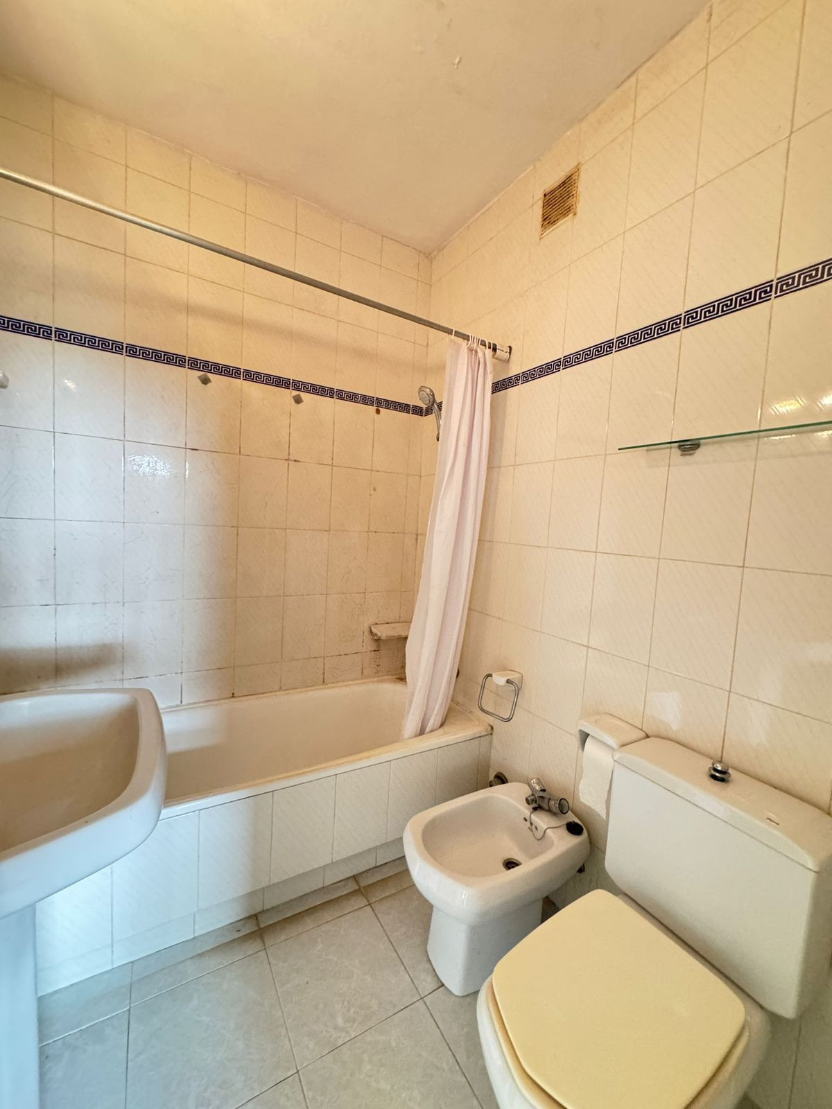 1 Bedroom Apartment for Sale in Marbella — 7