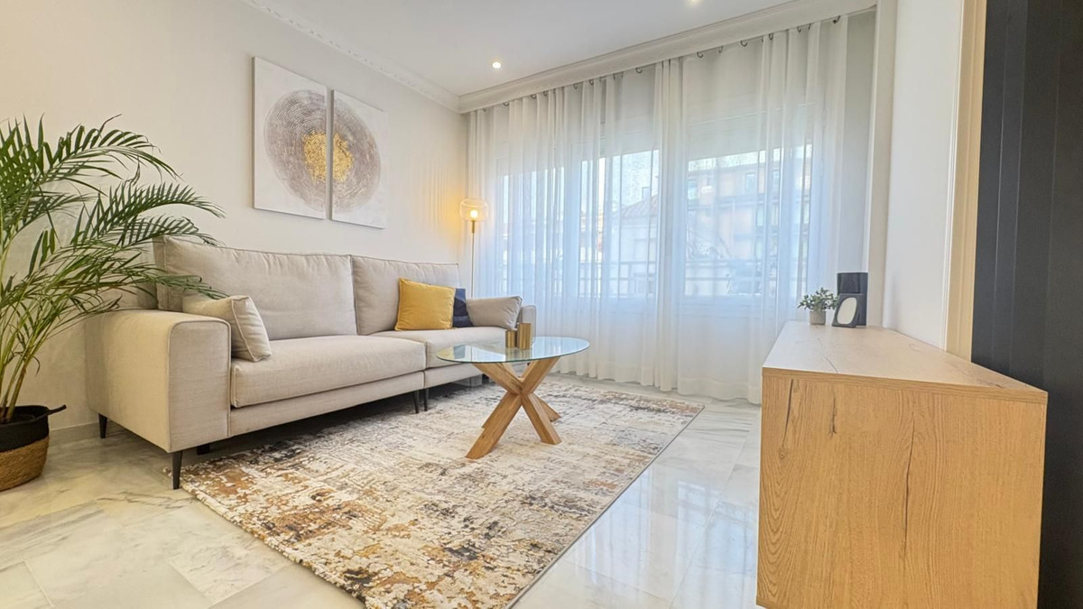 2 Bedroom Apartment for Sale in Marbella