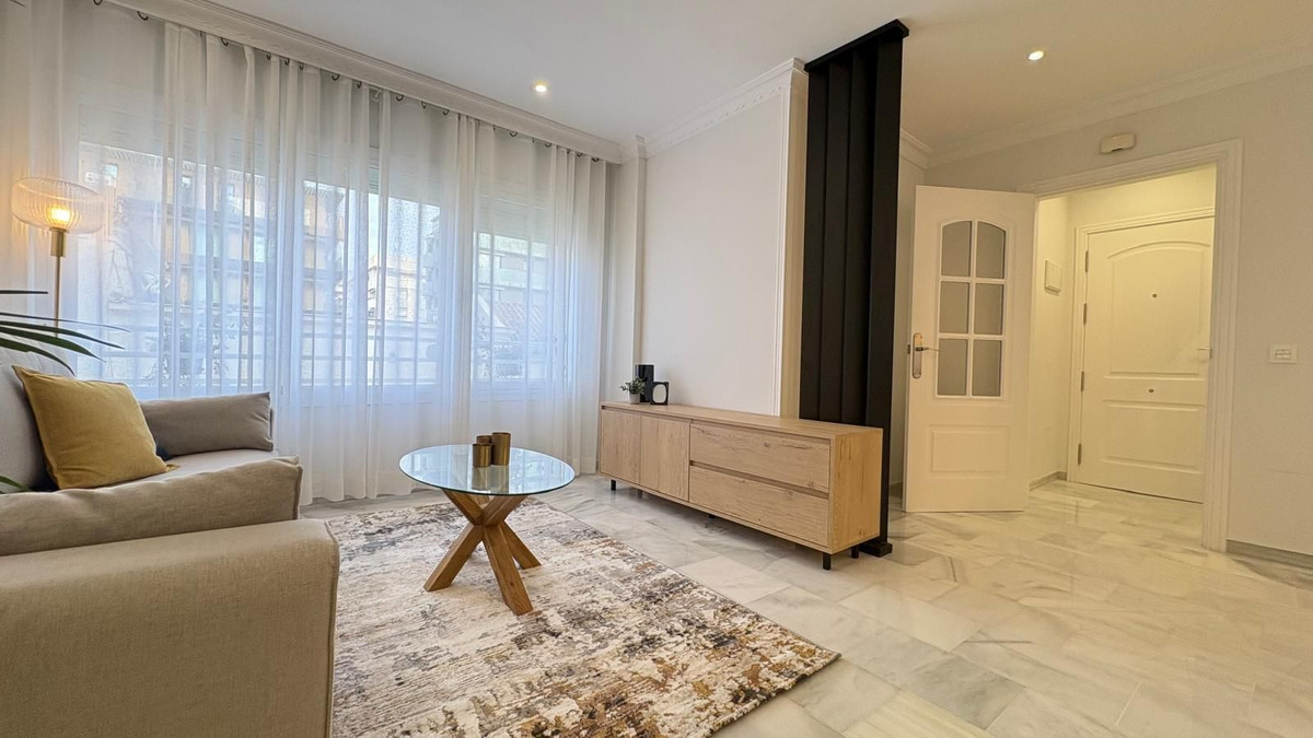 2 Bedroom Apartment for Sale in Marbella — view 10