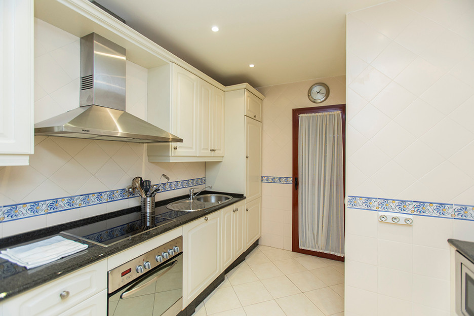 3 Bedroom Apartment for Sale in Marbella — 6