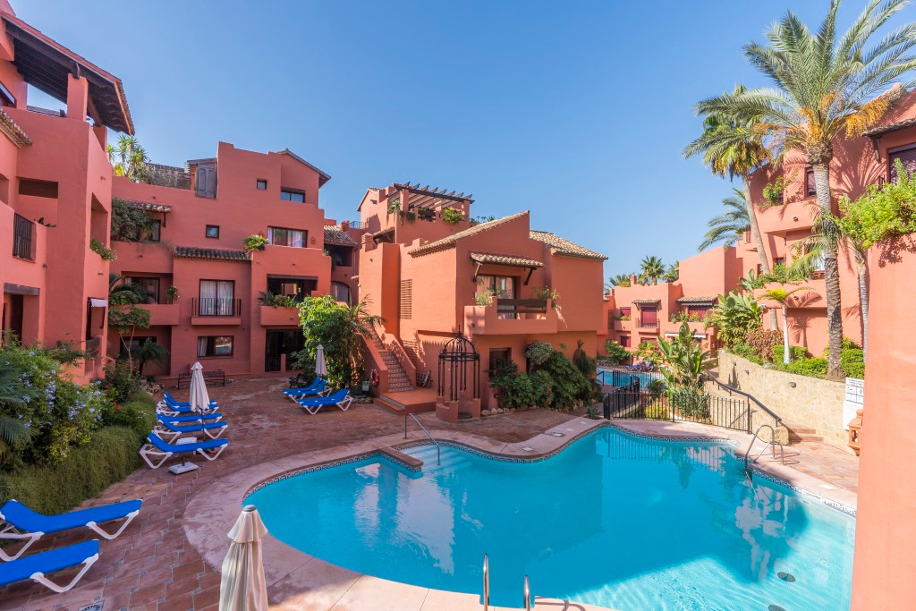 3 Bedroom Apartment for Sale in Marbella