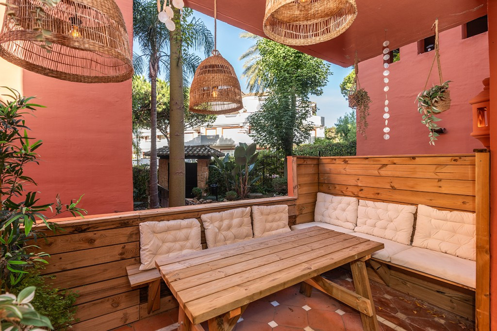 3 Bedroom Apartment for Sale in Marbella — 3