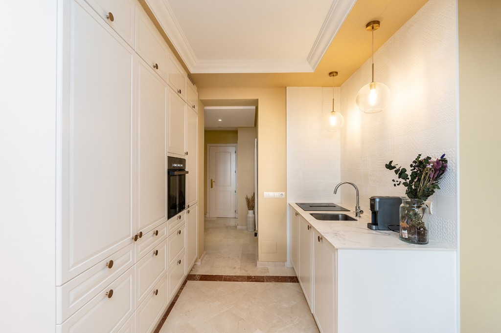 3 Bedroom Apartment for Sale in Marbella — 9