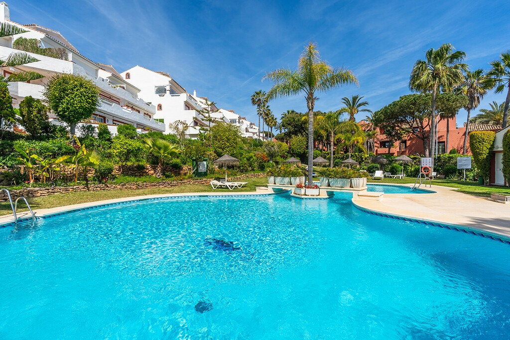 2 Bedroom Apartment for Sale in Marbella — 2