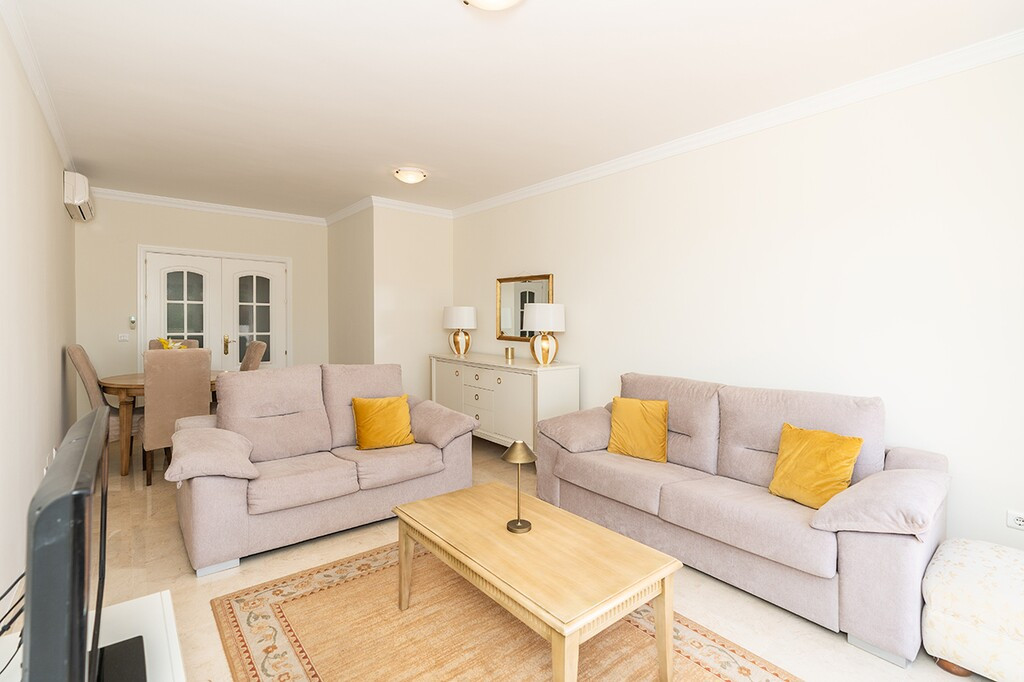 2 Bedroom Apartment for Sale in Marbella — 6