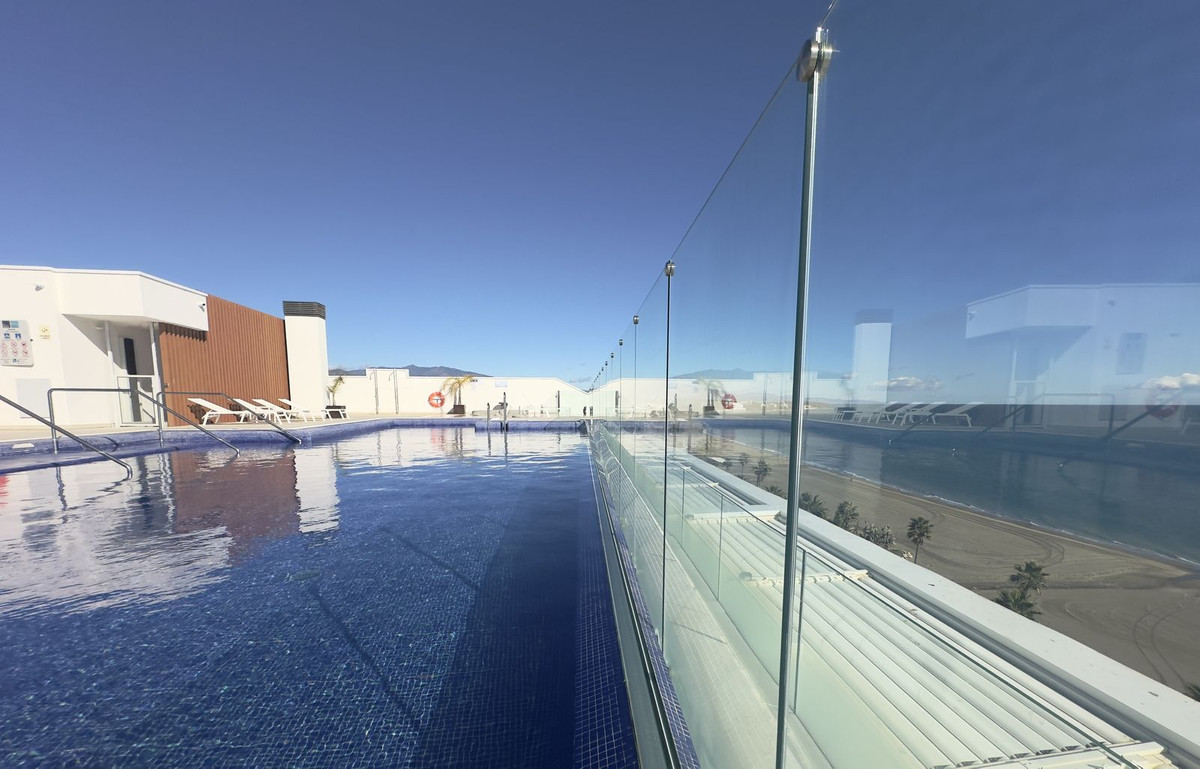 3 Bedroom Apartment for Sale in Estepona — 6