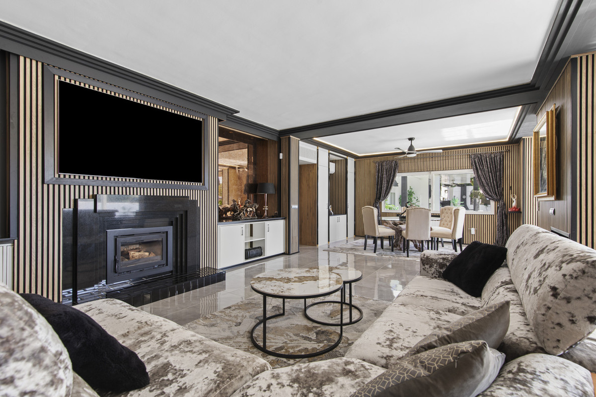 5 Bedroom Villa for Sale in Estepona — 4