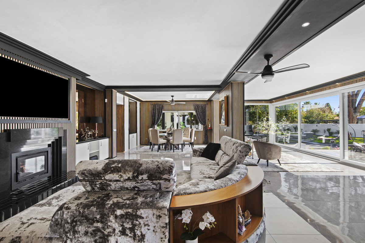 5 Bedroom Villa for Sale in Estepona — 6