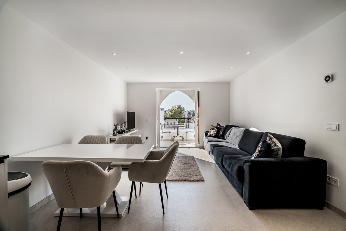 3 Bedroom Apartment for Sale in Nueva Andalucía — 4