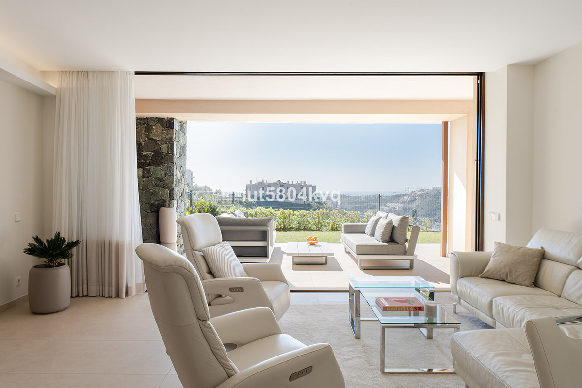 3 Bedroom Apartment for Sale in Benahavís — 4