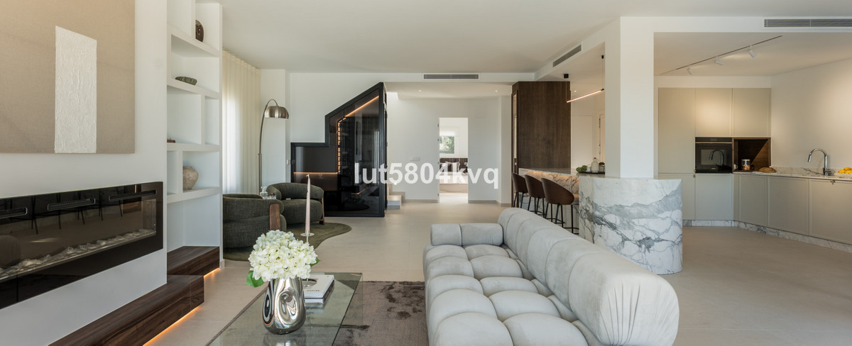 3 Bedroom Apartment for Sale in Nueva Andalucía — 9