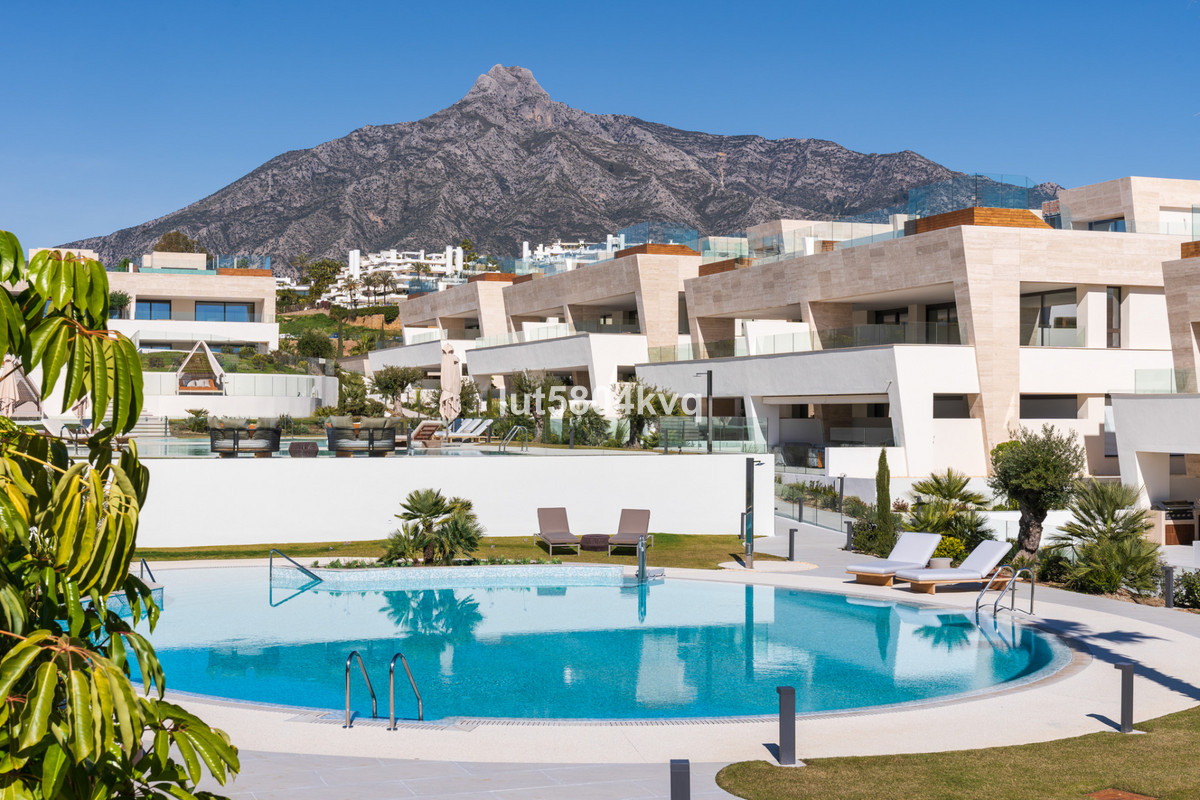 4 Bedroom Apartment for Sale in The Golden Mile