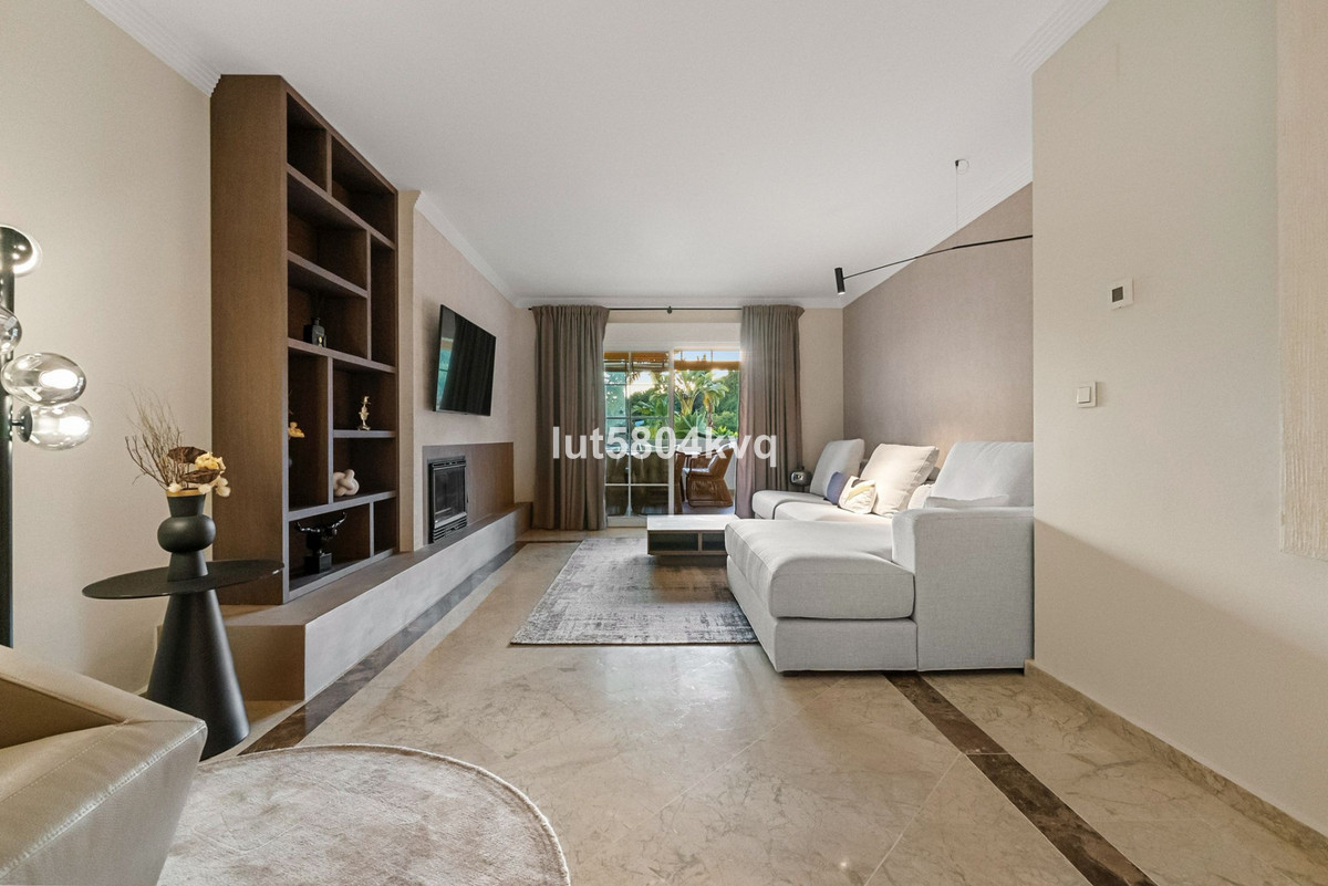 3 Bedroom Apartment for Sale in The Golden Mile — 5