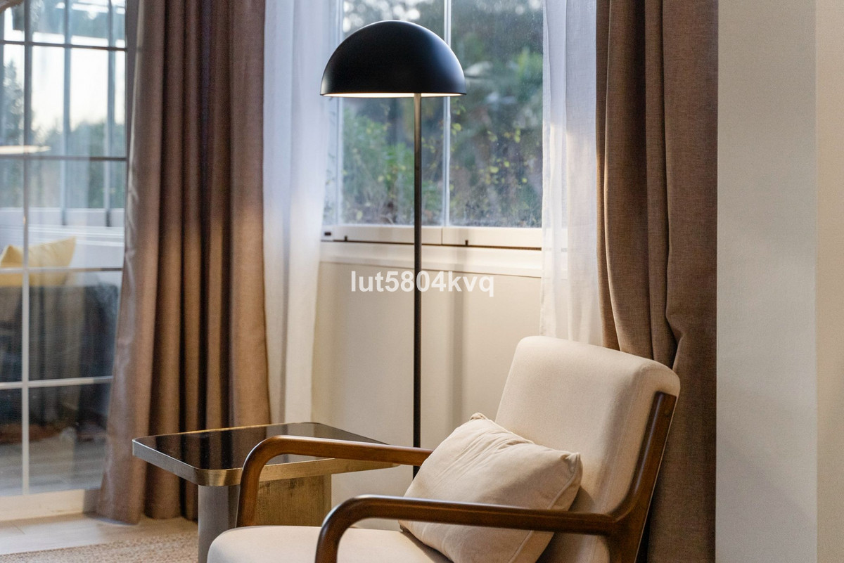 3 Bedroom Apartment for Sale in The Golden Mile — 9