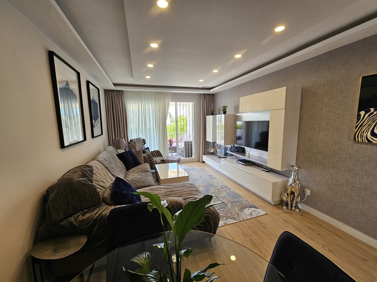2 Bedroom Apartment for Sale in El Paraiso — 8
