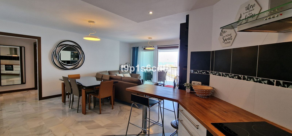 3 Bedroom Apartment for Sale in Puerto Banús — 6