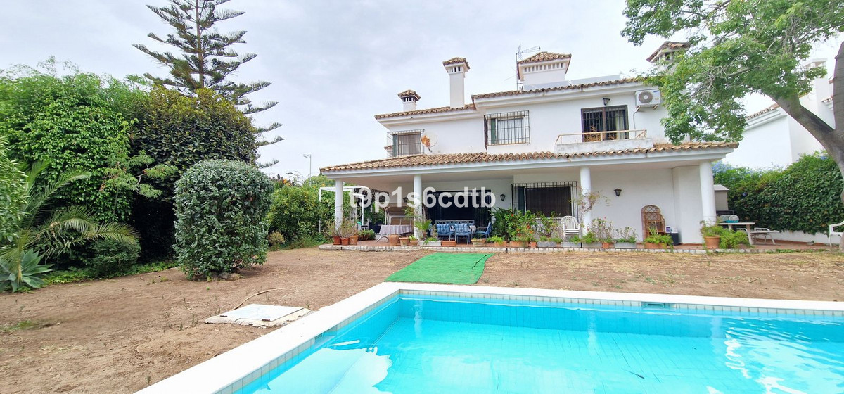 5 Bedroom Villa for Sale in Marbella — 2