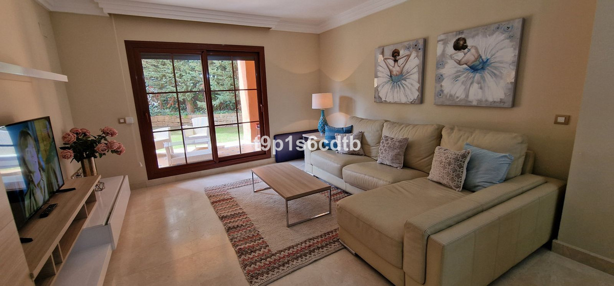 3 Bedroom Apartment for Sale in Benahavís — 3