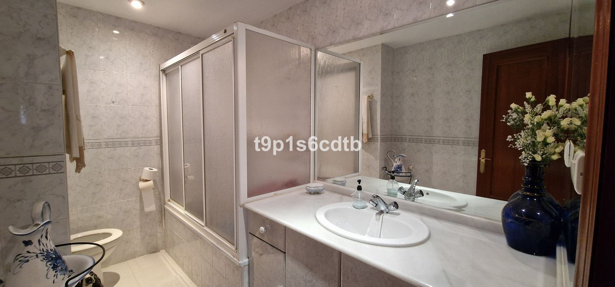 3 Bedroom Apartment for Sale in San Pedro de Alcántara — view 10