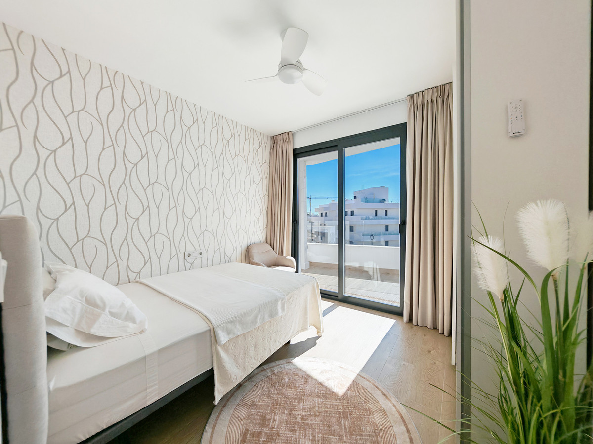 2 Bedroom Apartment for Sale in Estepona — 7