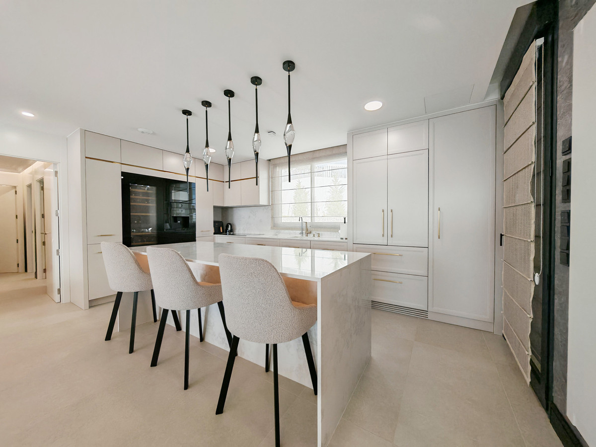 3 Bedroom Apartment for Sale in Marbella — 5