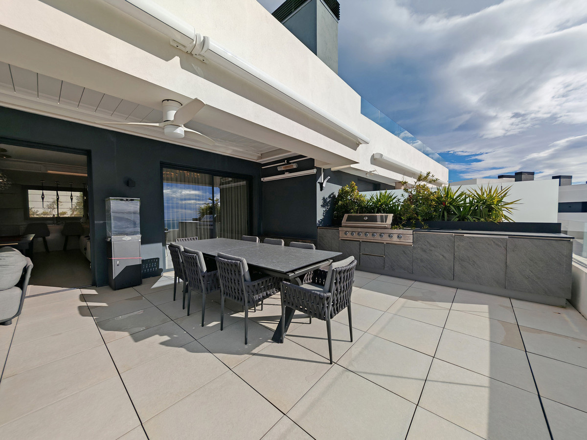 3 Bedroom Apartment for Sale in Marbella — view 10