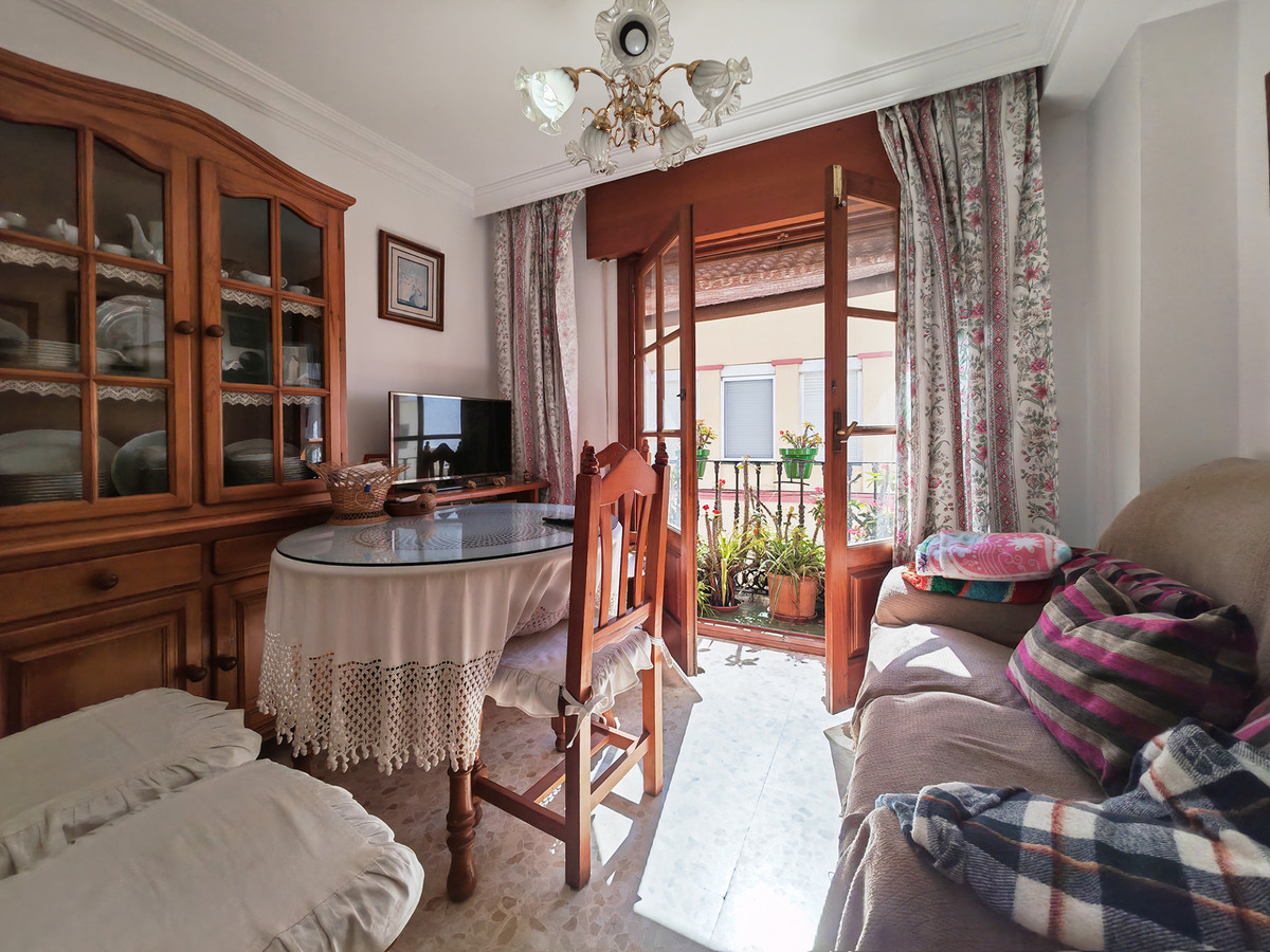 5 Bedroom Villa for Sale in Estepona — 7