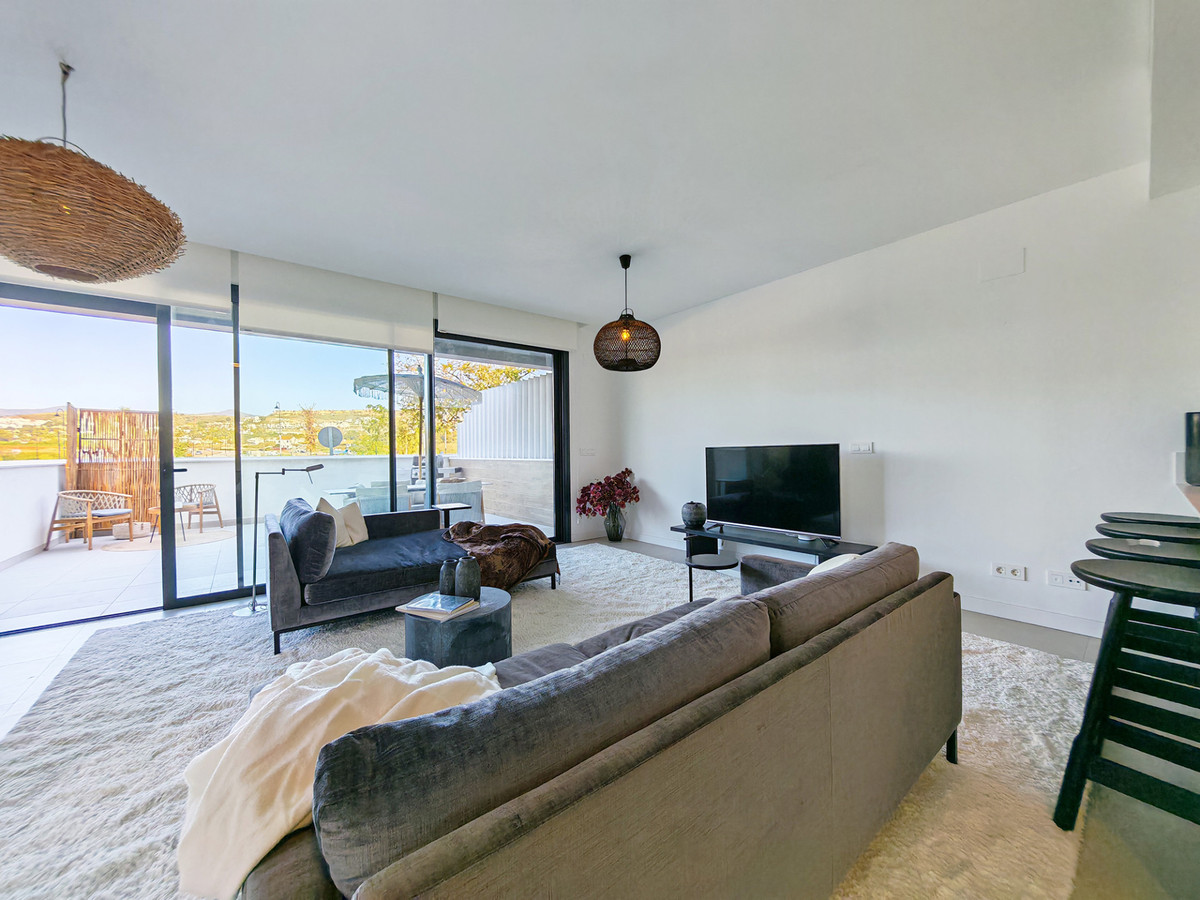 3 Bedroom Villa for Sale in Estepona