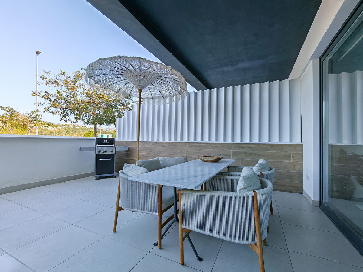 3 Bedroom Villa for Sale in Estepona — 5